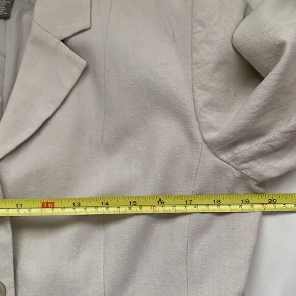 Norton Linen Blend Buttons Up Blazer Size 10P - Picture 4 of 9